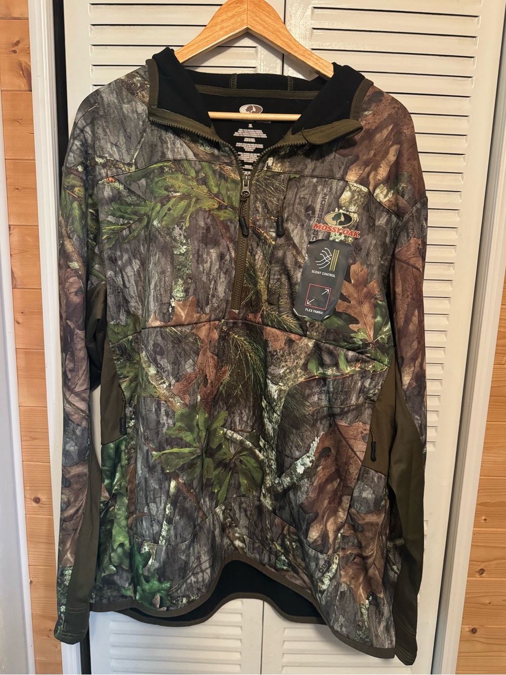 Mossy Oak Men's Realtree Camo Quarter-Zip Performance Jacket - Green/Brown